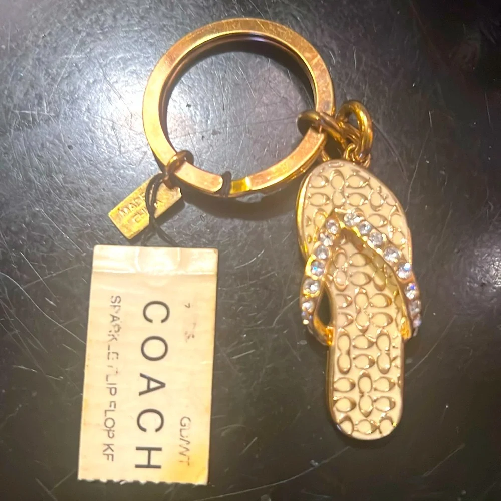 Coach Key Chain - Picture 1 of 2